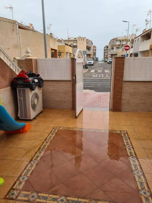 Alex Bungalow Apartment Torrevieja Bagian luar foto